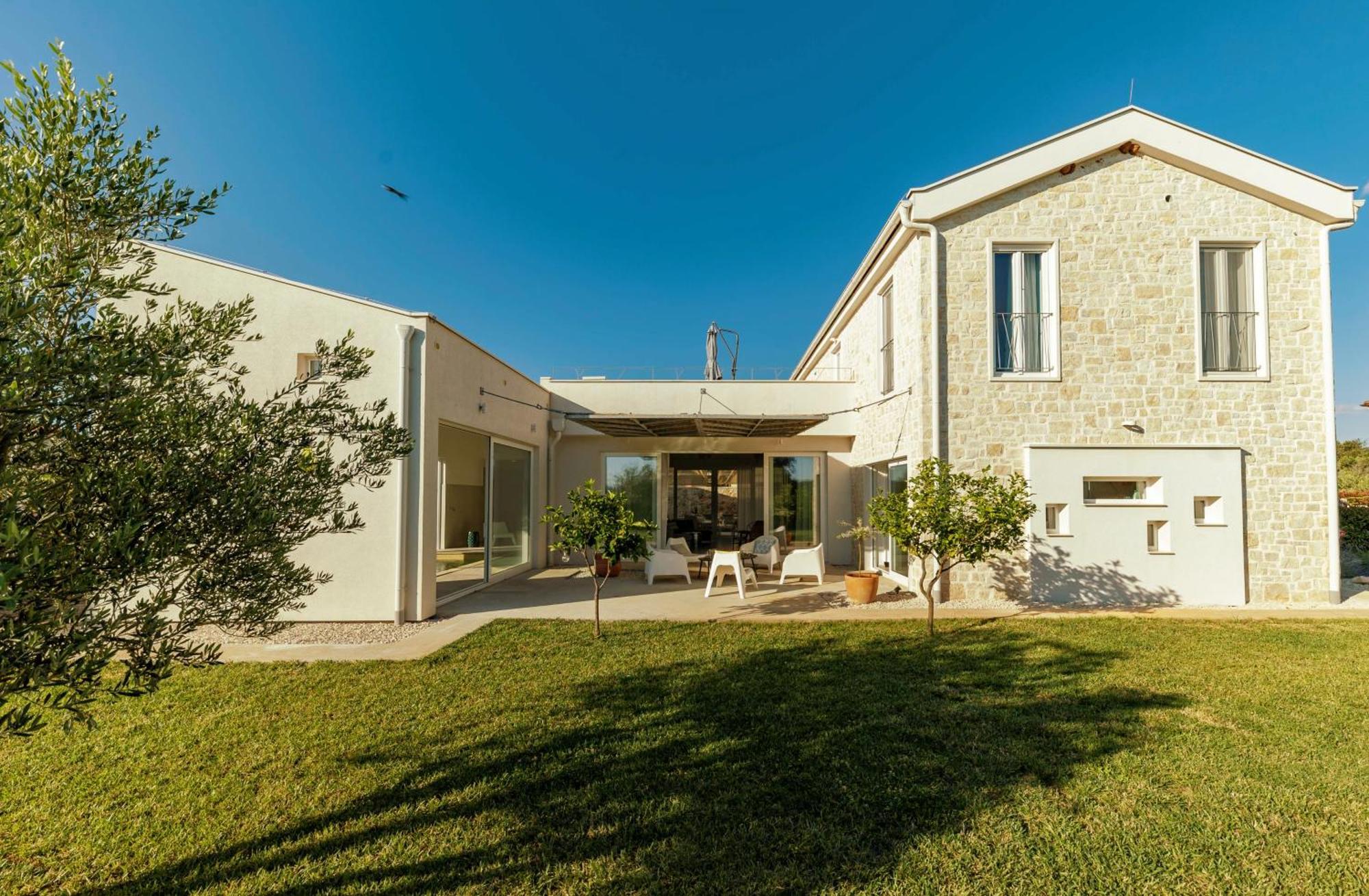 Villa Vela Muline - 8 Plus 2 Guests - Heated Pool Ugljan Kültér fotó